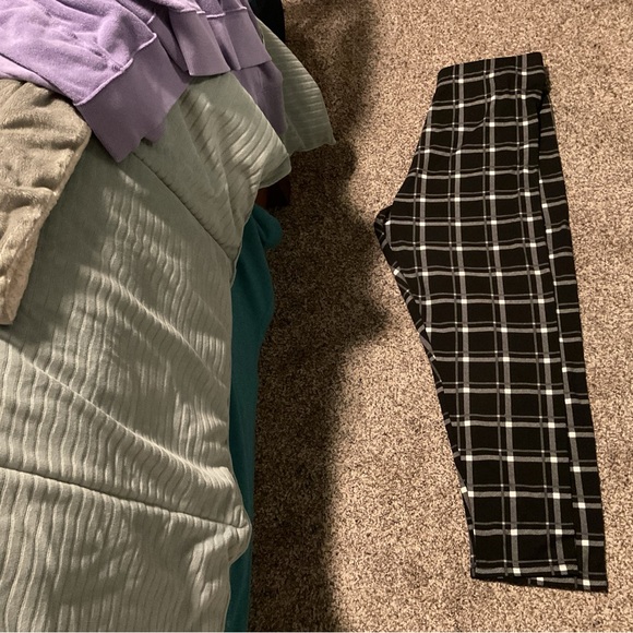 Just Be Black Comfortable Gray Plaid Pants - Picture 5 of 6